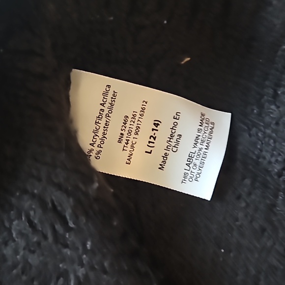 *FREE Sz L Time and Tru Black Light Cable Sweater - Picture 5 of 9